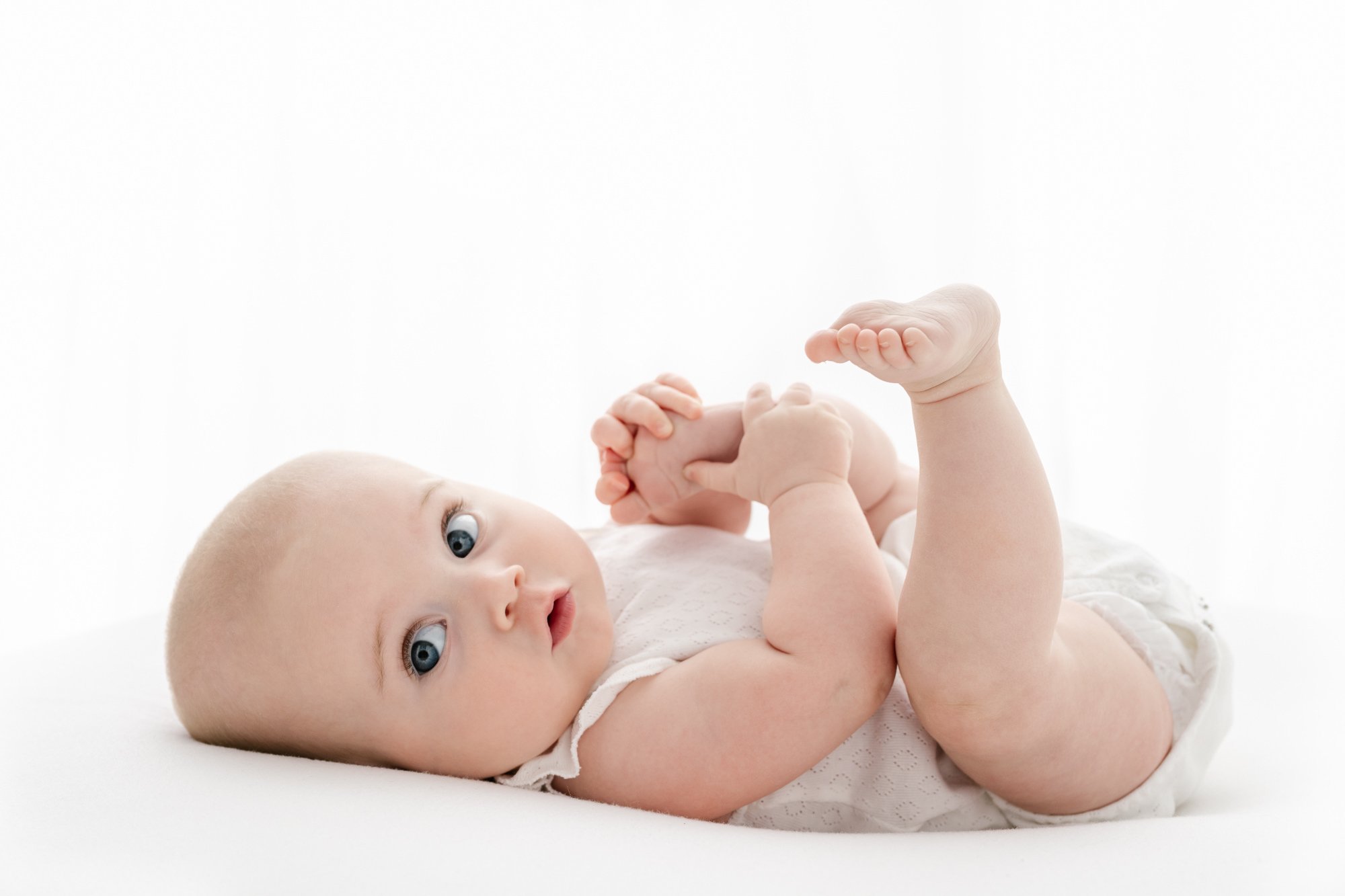 Emma-6-months-baby-portraits-6.jpg