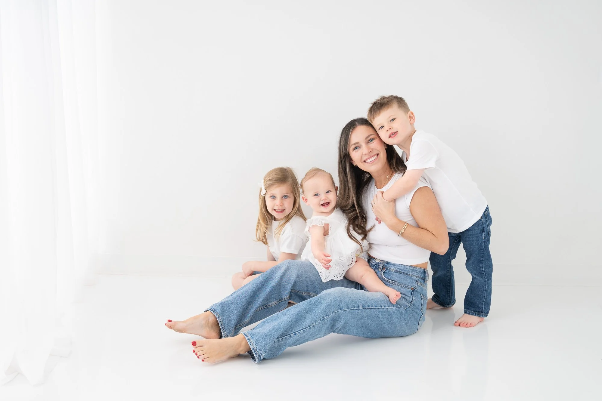 Cami-6-month-baby-family-studio-portraits-NJ-76.jpg