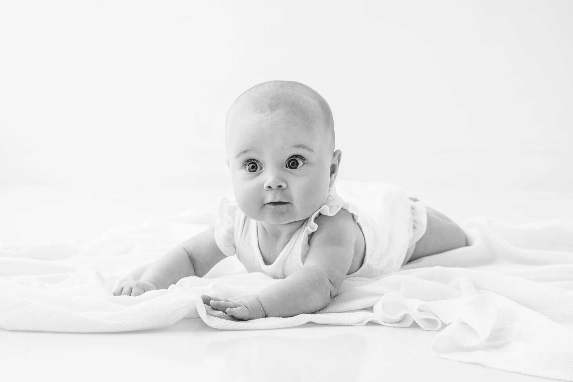Emma-6-months-baby-portraits-27.jpg