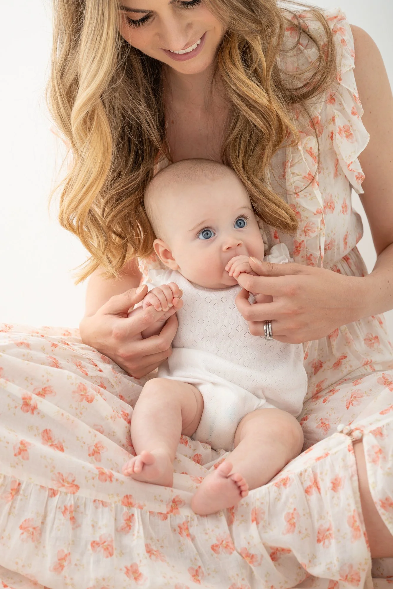 Emma-6-months-baby-portraits-18.jpg