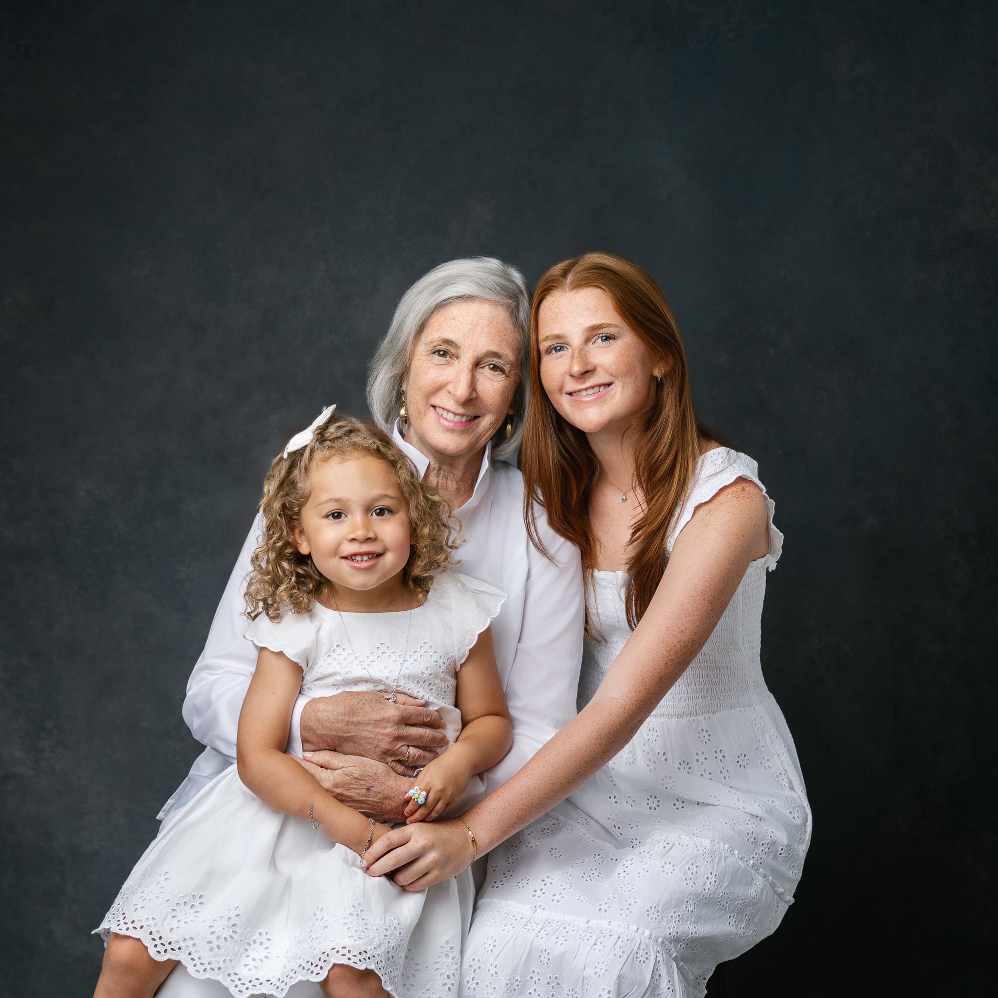 Sophie_and_ivy_studio_portraits_web-11.jpg