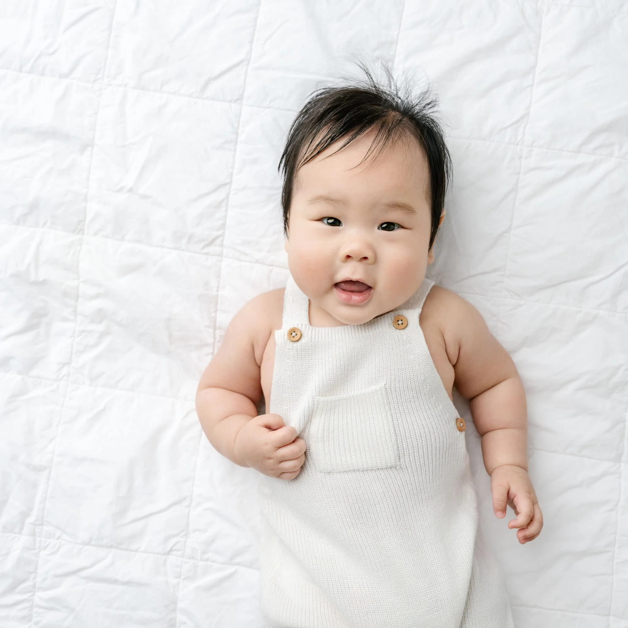 Isaiah-6-month-baby-portrait-web-12.jpg