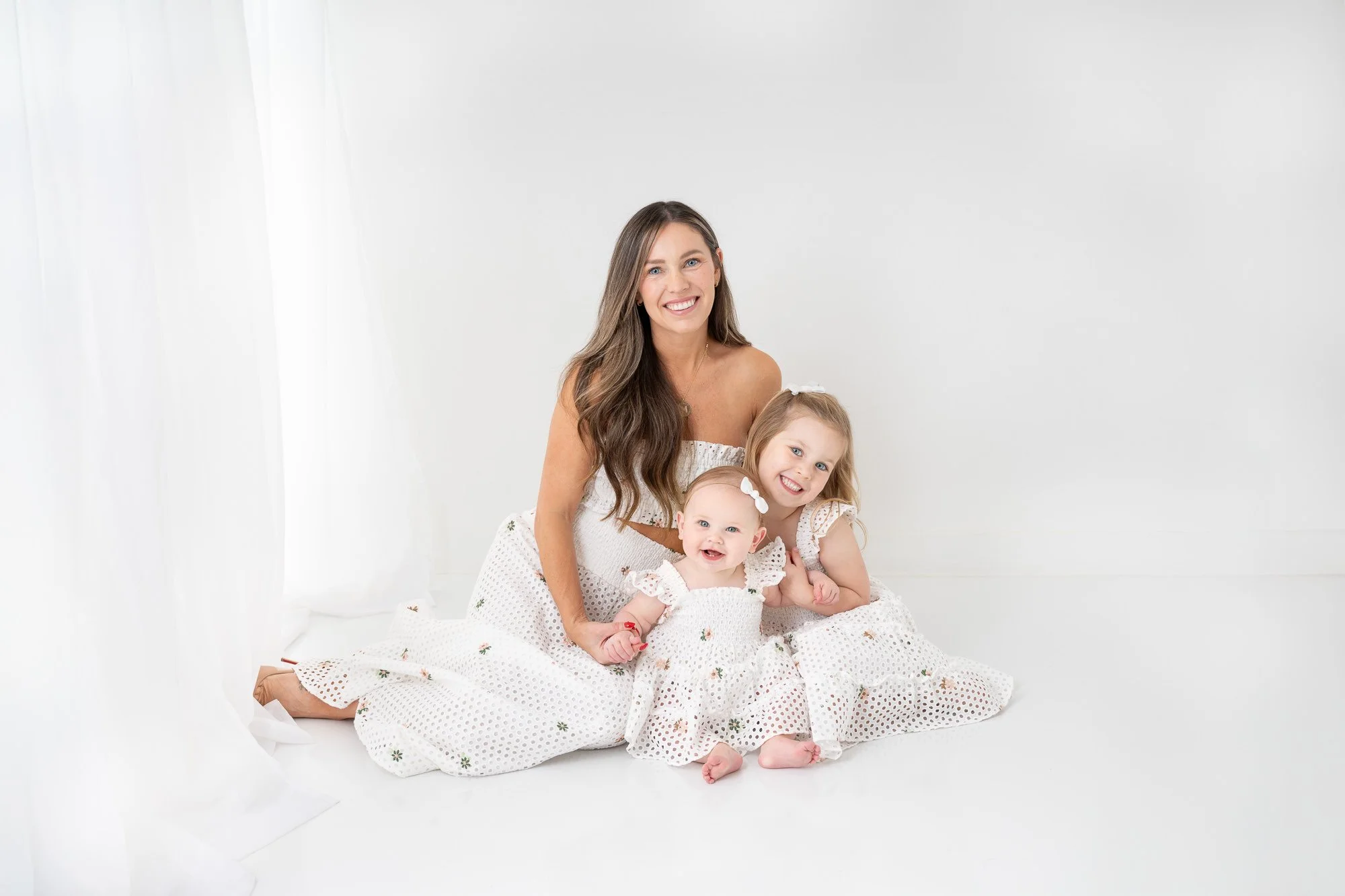 Cami-6-month-baby-family-studio-portraits-NJ-13.jpg
