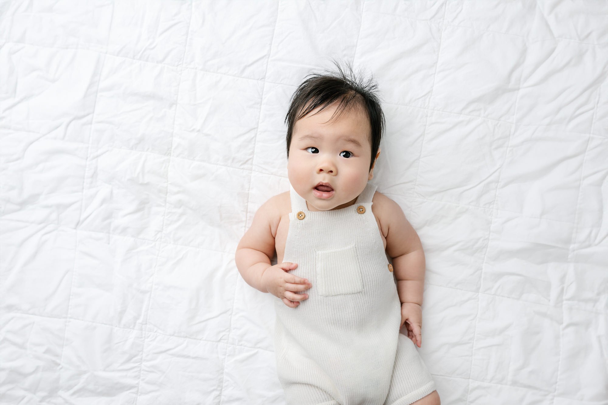 Isaiah-6-month-baby-portrait-web-11.jpg