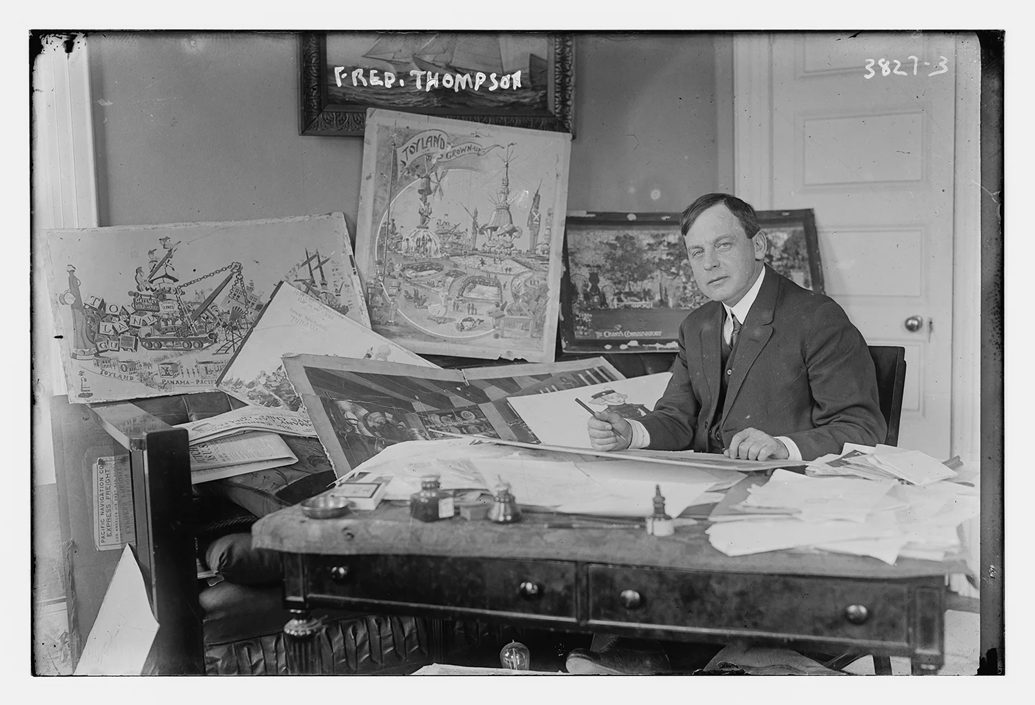 The REAL Fred Thompson- Making his Creations!