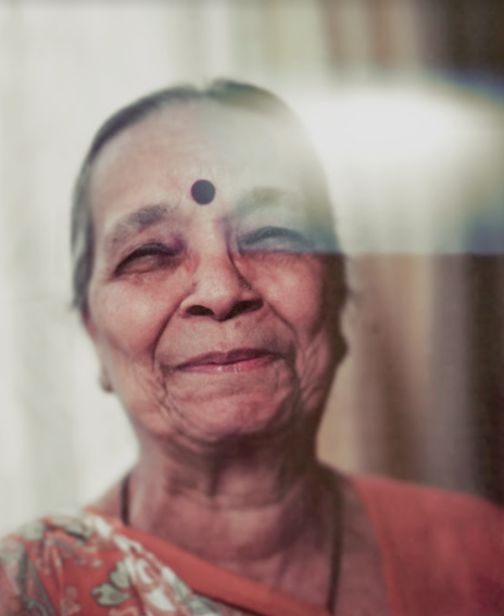 RAJNI LIVES: Leicestershire, Uk BORN: Tanzania, 1939 MOTHER TONGUE: Kutchi GRANDCHILDREN: Ria, Sonia THEY CALL HER: Dadi COOKING: Mixed Sambhariya (Dry Potato Curry)