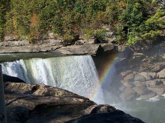 CUMBERLAND FALLS STATE PARK Cumberland, KY With a 68-foot drop that spans 125 feet, the Cumberland river forms one of the largest waterfalls east of the Rockies outside of Niagara Falls. Even on a sunny day you may see a rainbow. Featuring a pool, hiking trails, cottages, lodge, cabins, restaurant, gift shop, campground and horseback riding.