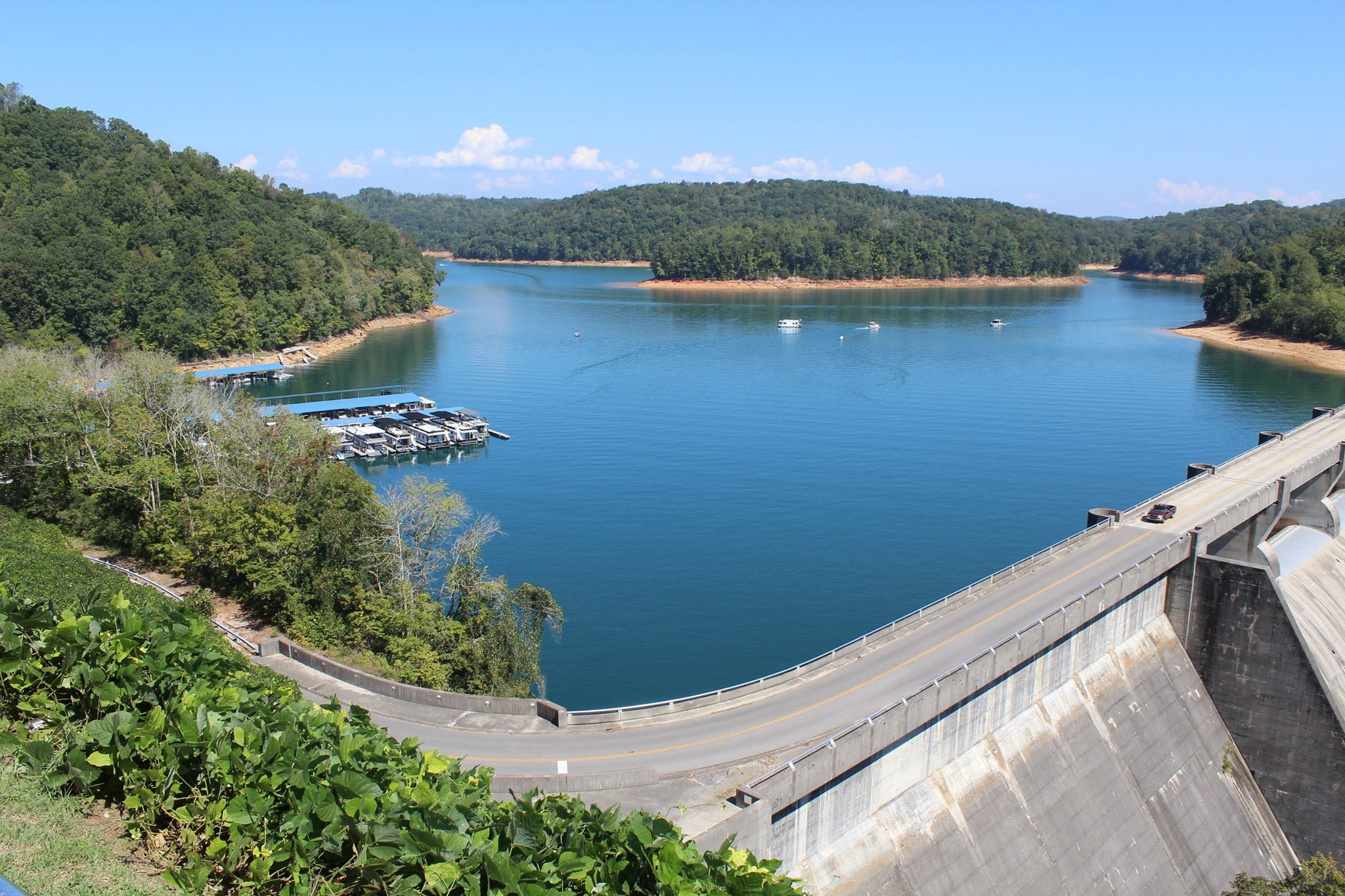 NORRIS DAM STATE PARK Rocky Top, TN Construction of Norris Dam began in 1933 as the first project by the Tennessee Valley Authority, a Great Depression-era entity created by the federal government to control flooding and bring electricity and economic development to the Tennessee Valley.