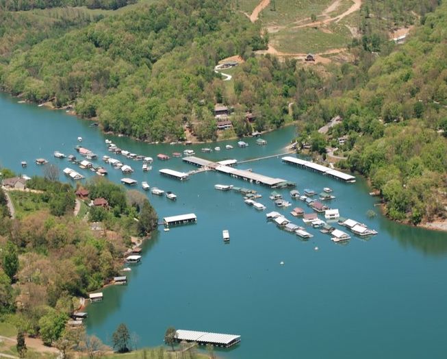 Springs Dock 1652 Alder Springs Rd, LaFollette TN