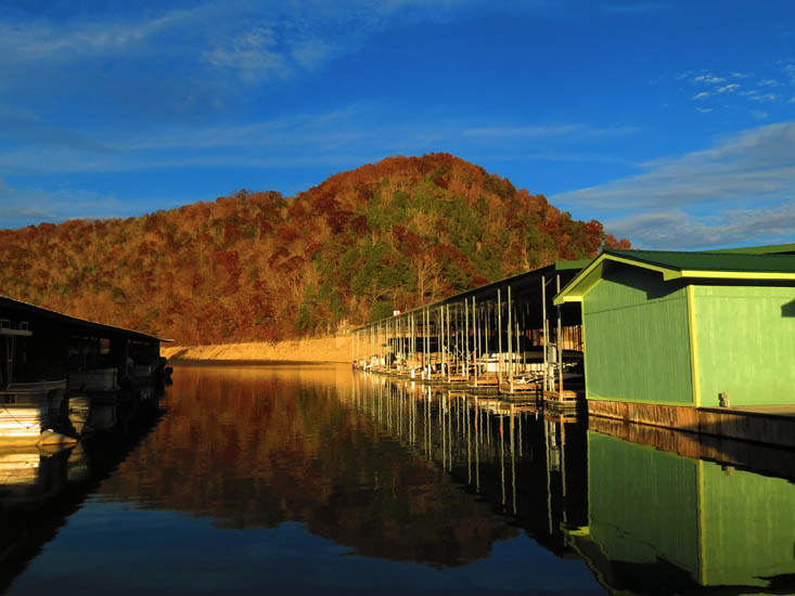 Twin Cove Marina 1835 Ridge Rd, Careyville TN