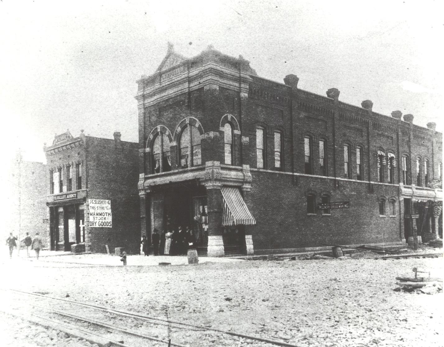 In 1886 a charismatic Canadian of Scottish descent, Alexander Alan Arthur, visited the area around Cumberland Gap to assess the possibility of extending a rail line from Morristown westward. He was so impressed with the area and its potential that he immediately began organizing a group of investors to take options on hundreds of areas around and near the Gap. Arthur was able to convince his original investors to send him to England where he was able to garner more than adequate investment for a new company, the American Association, Ltd., which would invest in the rich lands he had optioned.