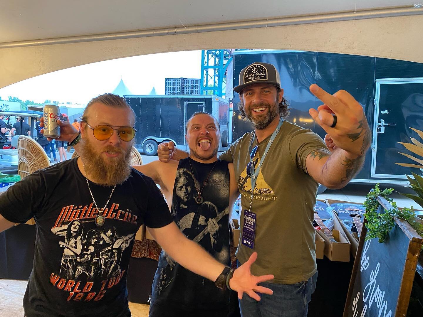 @themdirtyroses was like &ldquo;Aw man, you should totally come play with us at @offbroadwaystl in St. Louis.&rdquo;

And I was like, &ldquo;No way, screw you guys.&rdquo;

And Andrew was like, &ldquo;Cmon man, it&rsquo;ll be huge.&rdquo;

And I was 