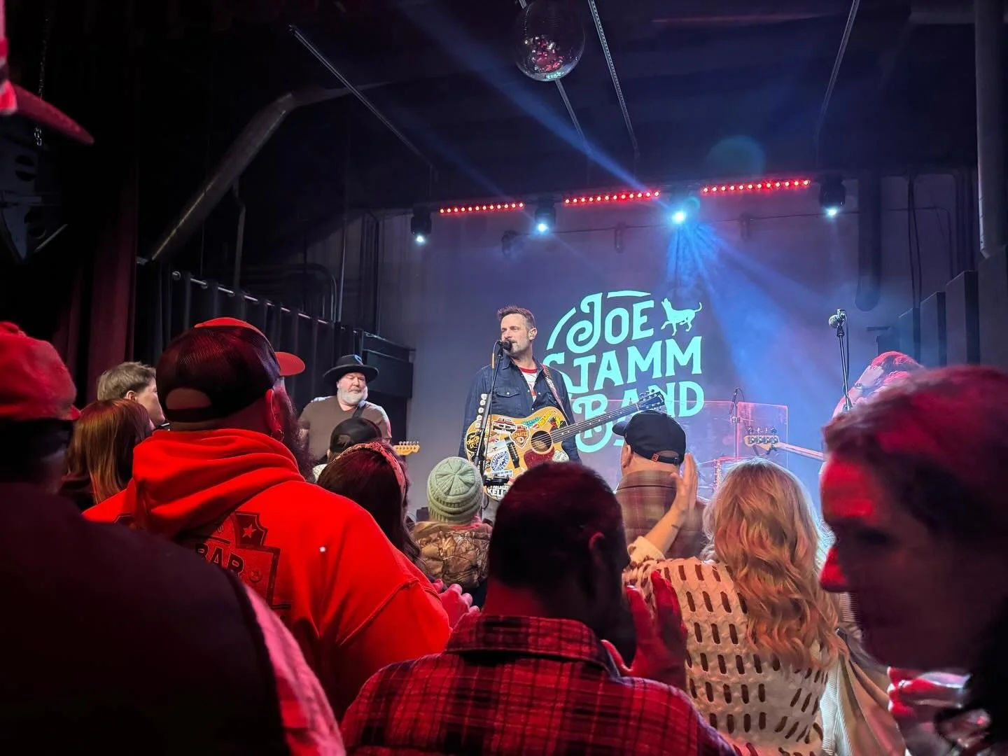 Here&rsquo;s some things you should know (if you&rsquo;re going to Twisted Tree Music Hall in Jacksonville tonight&hellip;which you should be&hellip;hence, you should know):

☀️ VIP Doors: 5pm
☀️ VIP Location: the lower building
☀️ VIP Acoustic Set: 