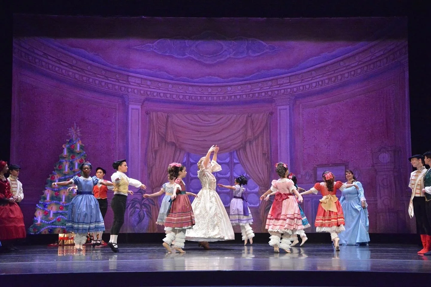 Nutcracker season has begun ✨✨ #ballet #nutckracker #christmas #balletcore #ballerina