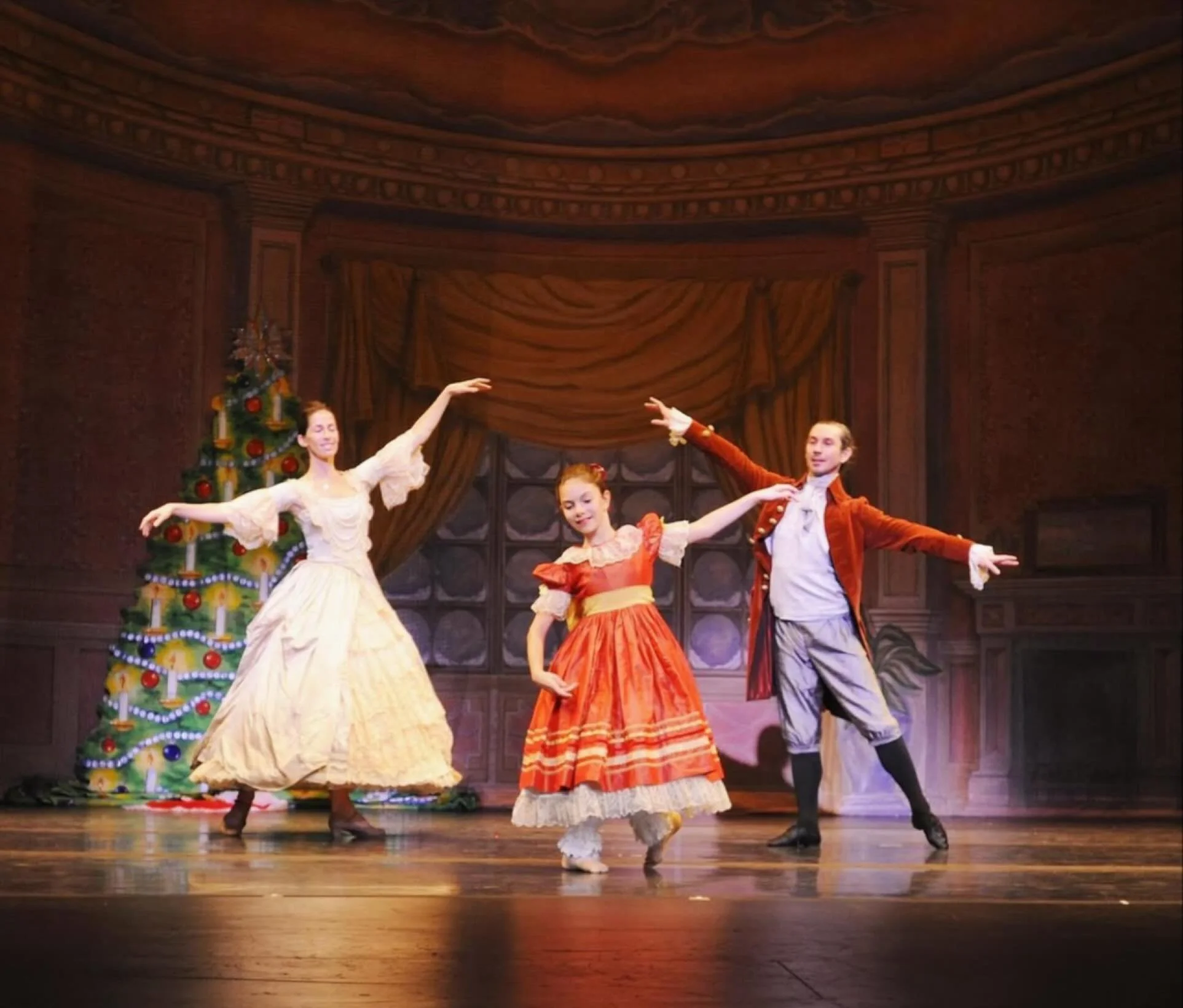 Nutckracker is this week ! Make sure you get your tickets! 🎄