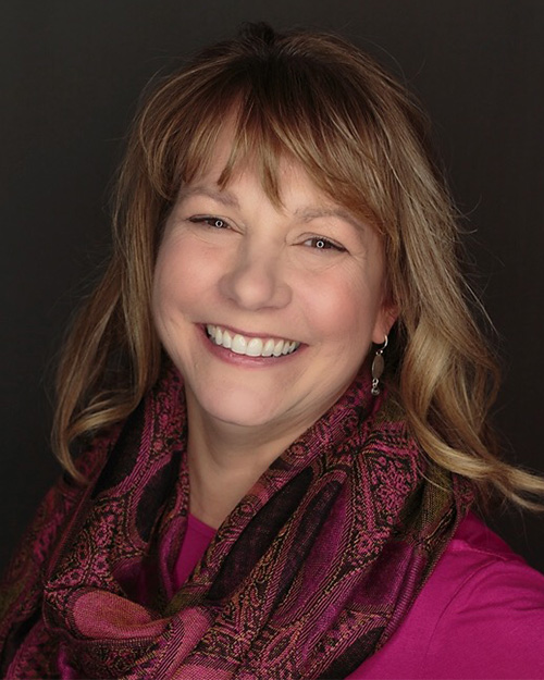 Lisa Johnson (Alum '82) CFO, Petland Inc.
