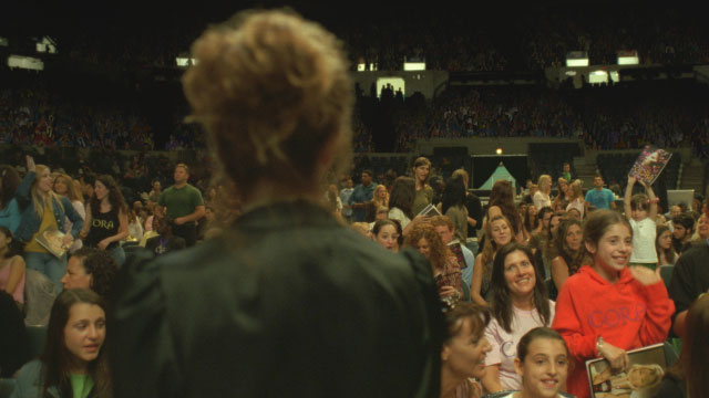 CROWD COMPOSITE