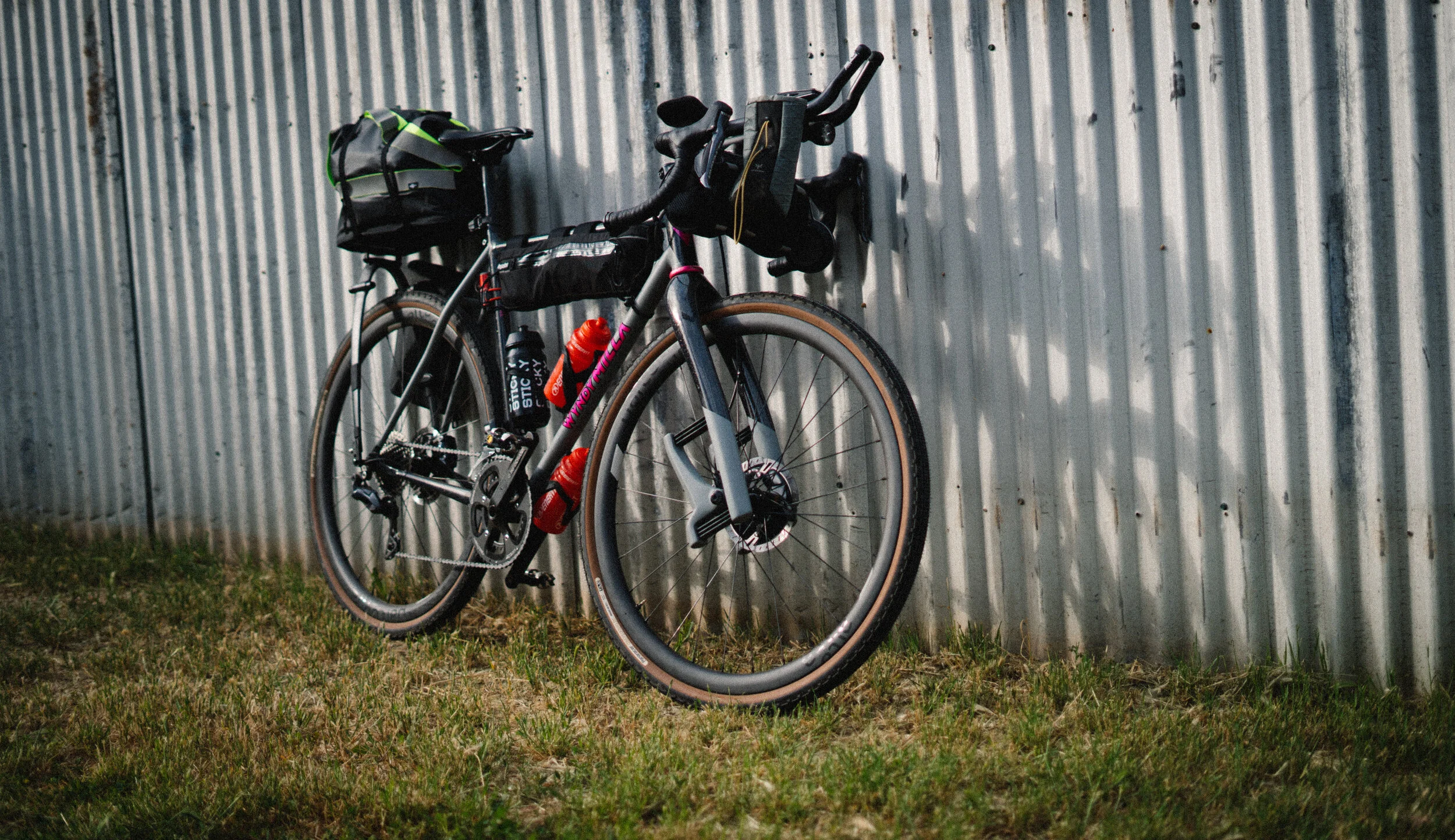 Lauf Forks absorb the worst of the shocks and it’s all carbon construction keeps it pretty light too.