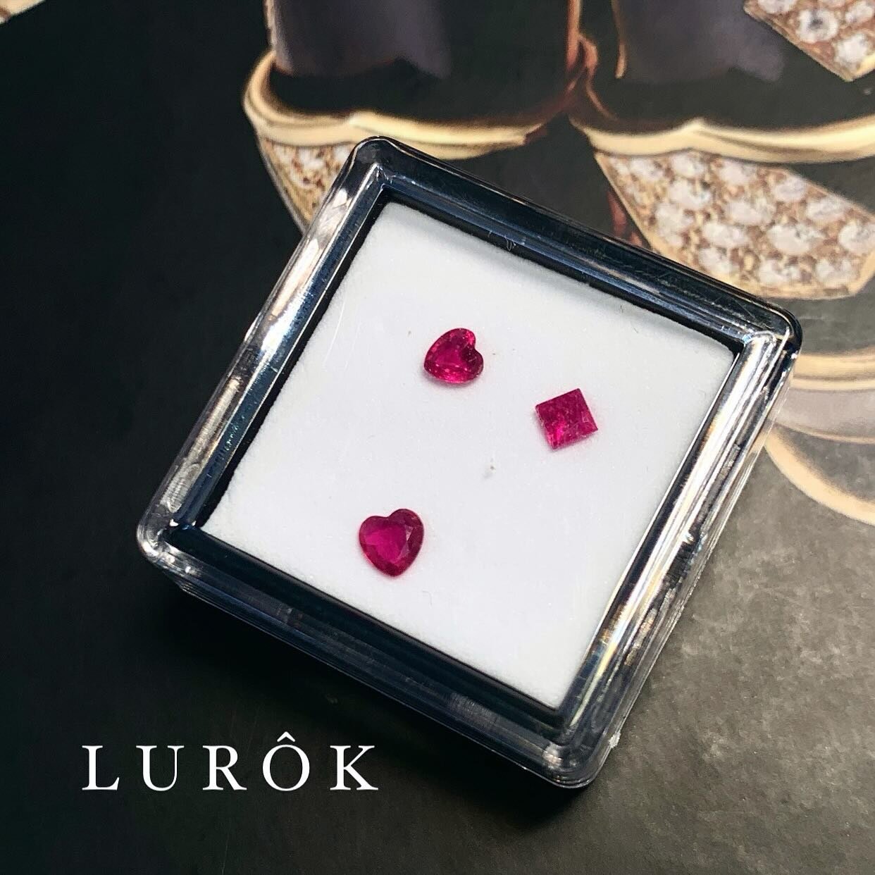You Are Loved ❤️ 
.
.
.
#ruby #rubyheart #rubyjewelry #finejewelry #goldjewellery #jewelrydesigner #luxurylifestyle #luxuryjewelry #bespokejewelry #lurok #lurokjewelry