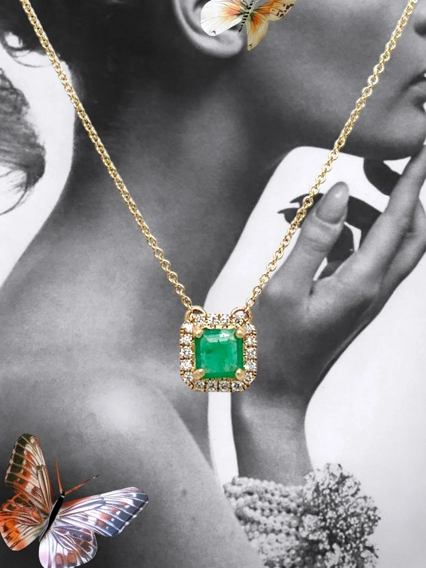 The Eternal Classic&hellip; Emerald Love ❤️
.
.
.
#finejewelry #goldjewellery #jewellery #emerald #emeraldjewellery #diamond #diamondjewelry #gem #luxury #luxuryjewelry