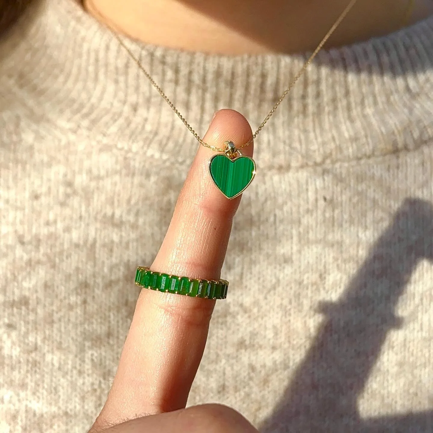 L O V E
.
.
.
#finejewelry #goldjewellery #goldjewellery #malachite #diamond