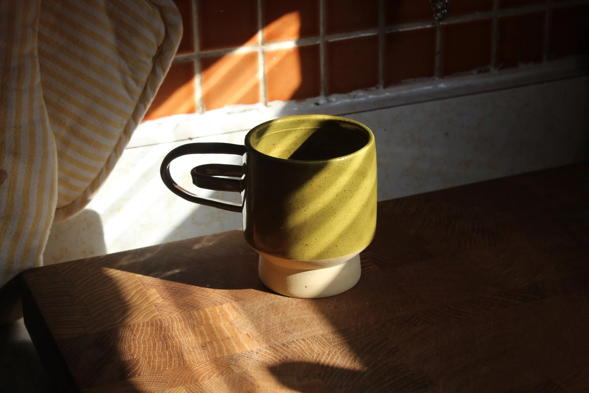 olive time warp mug