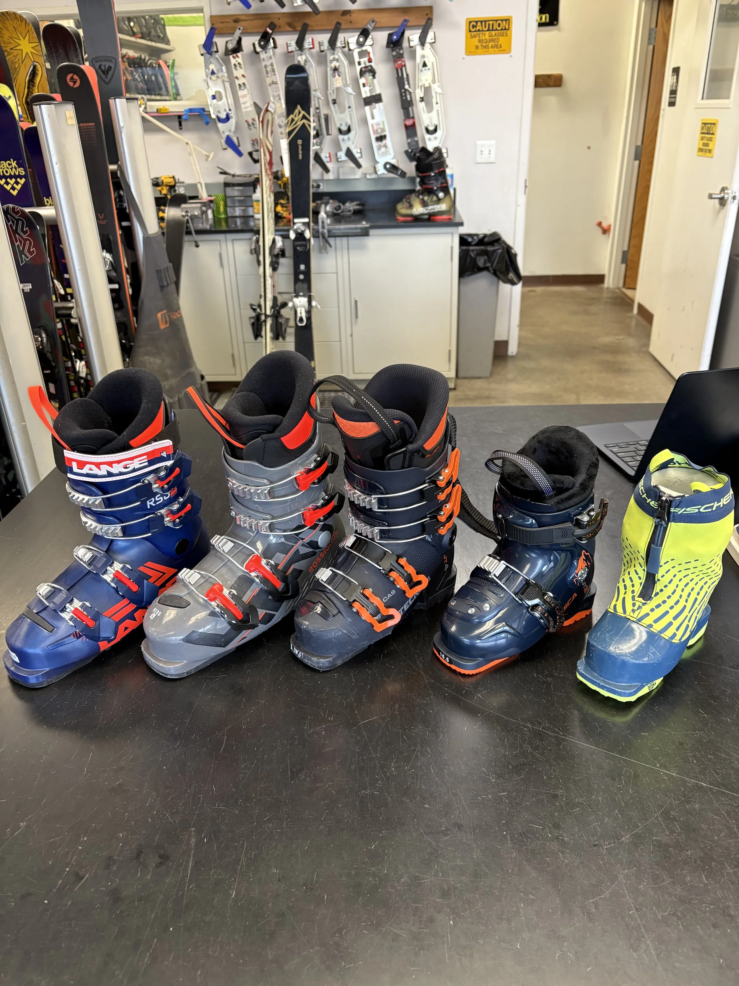 kids ski boots