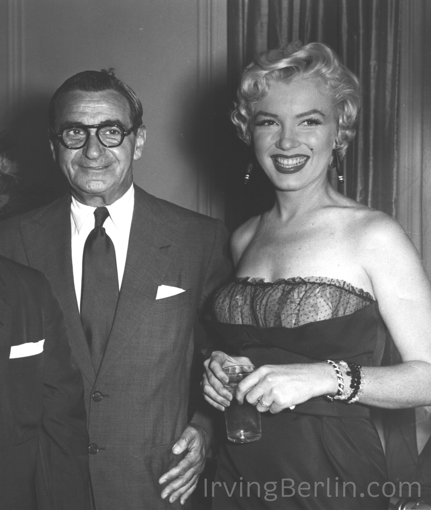  Irving Berlin with Marilyn Monroe 