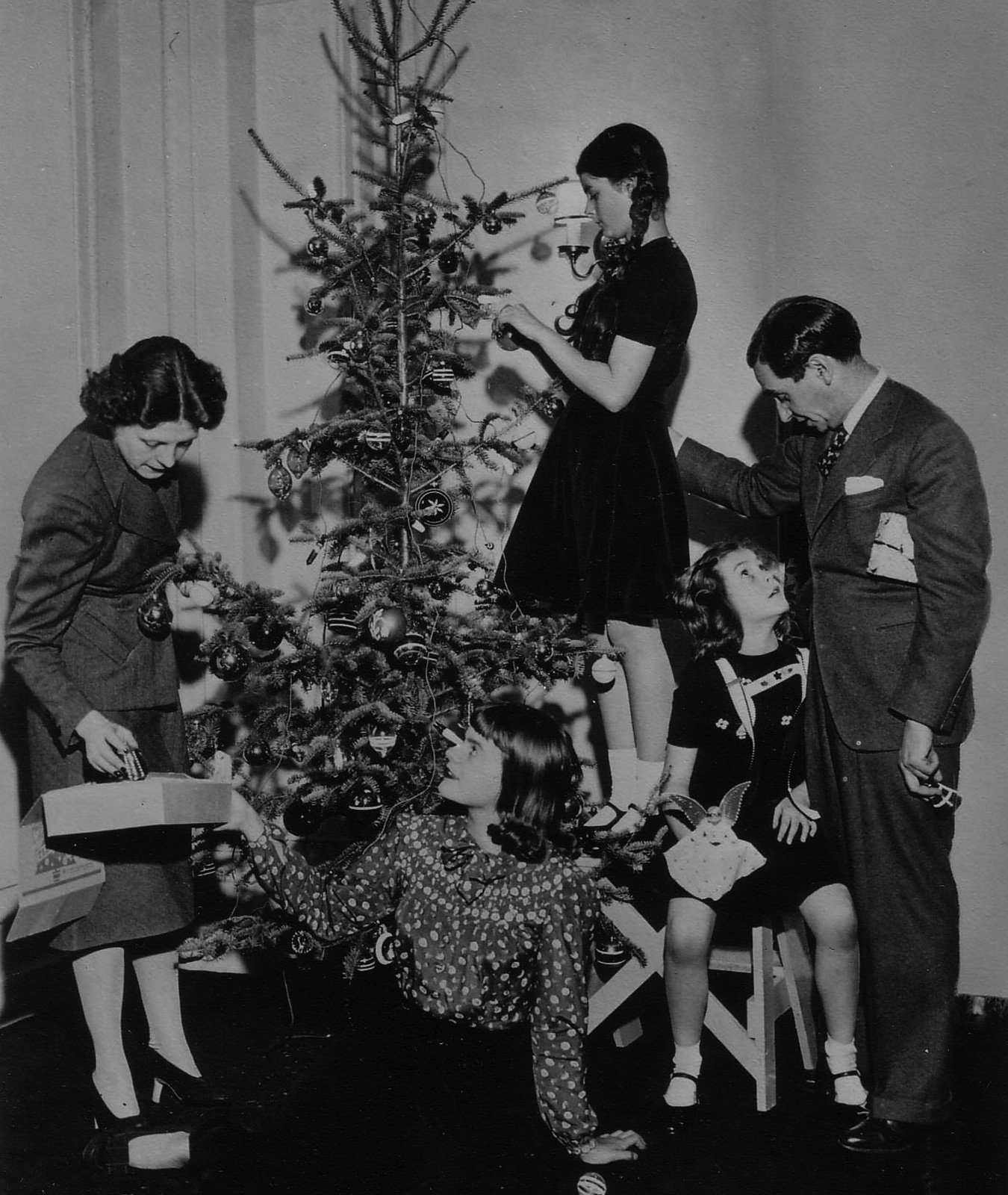 The Berlin family Christmas tree, 1942