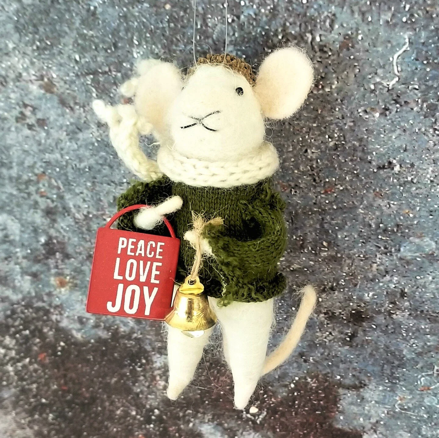 Mouse Peace Love.jpg