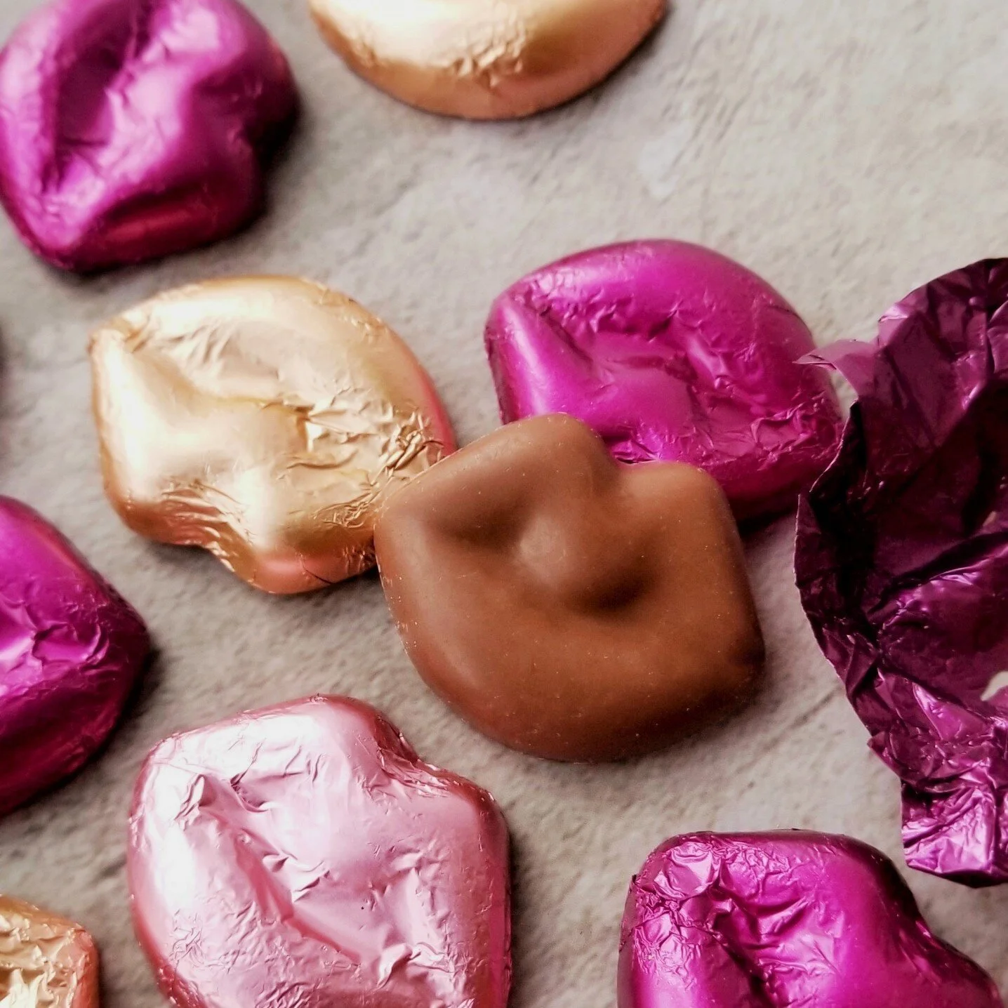 Foil Valentine Lips Milk Chocolate