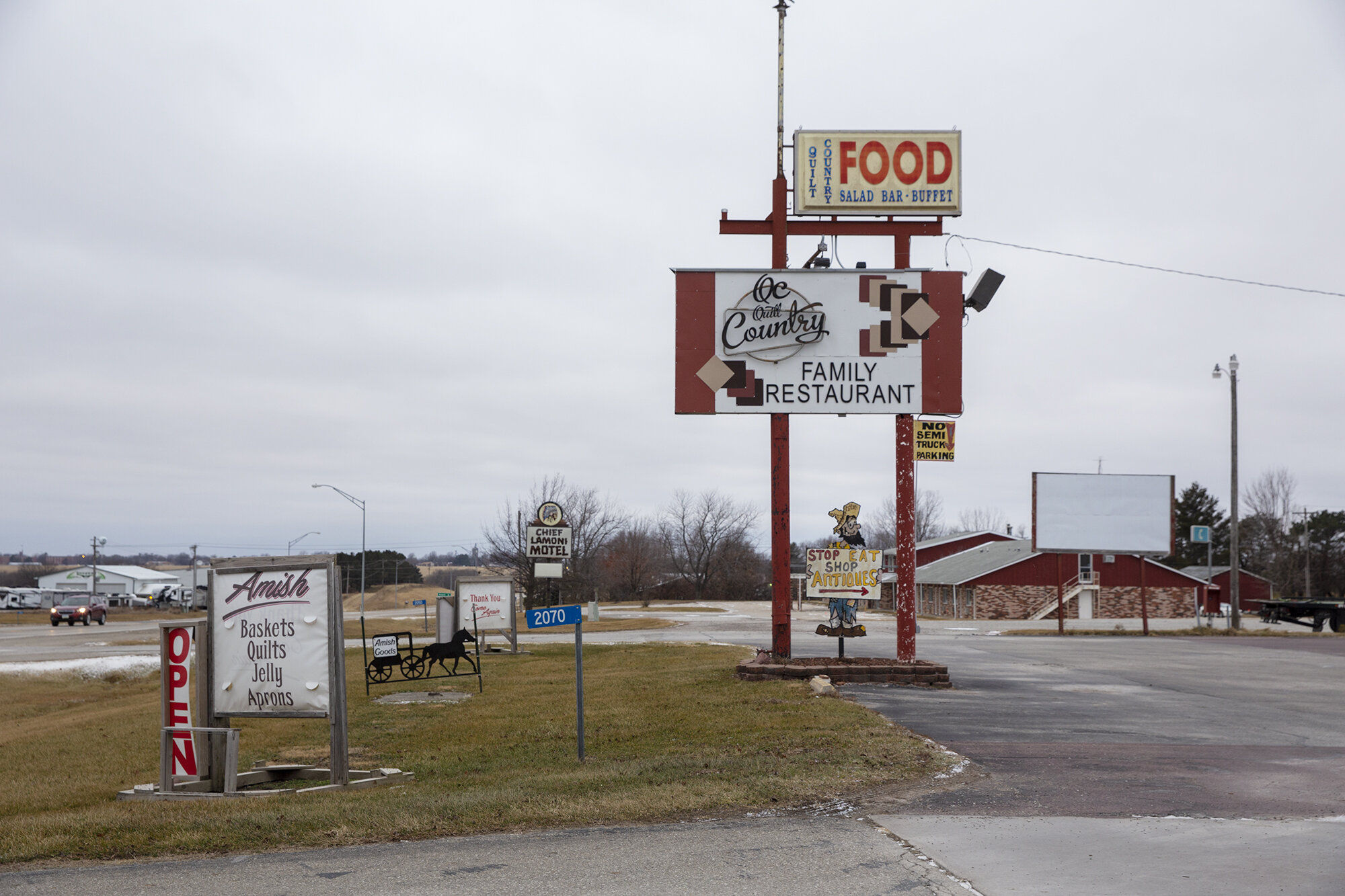  Roadside retail signs, Lamoni. (Decatur County) 