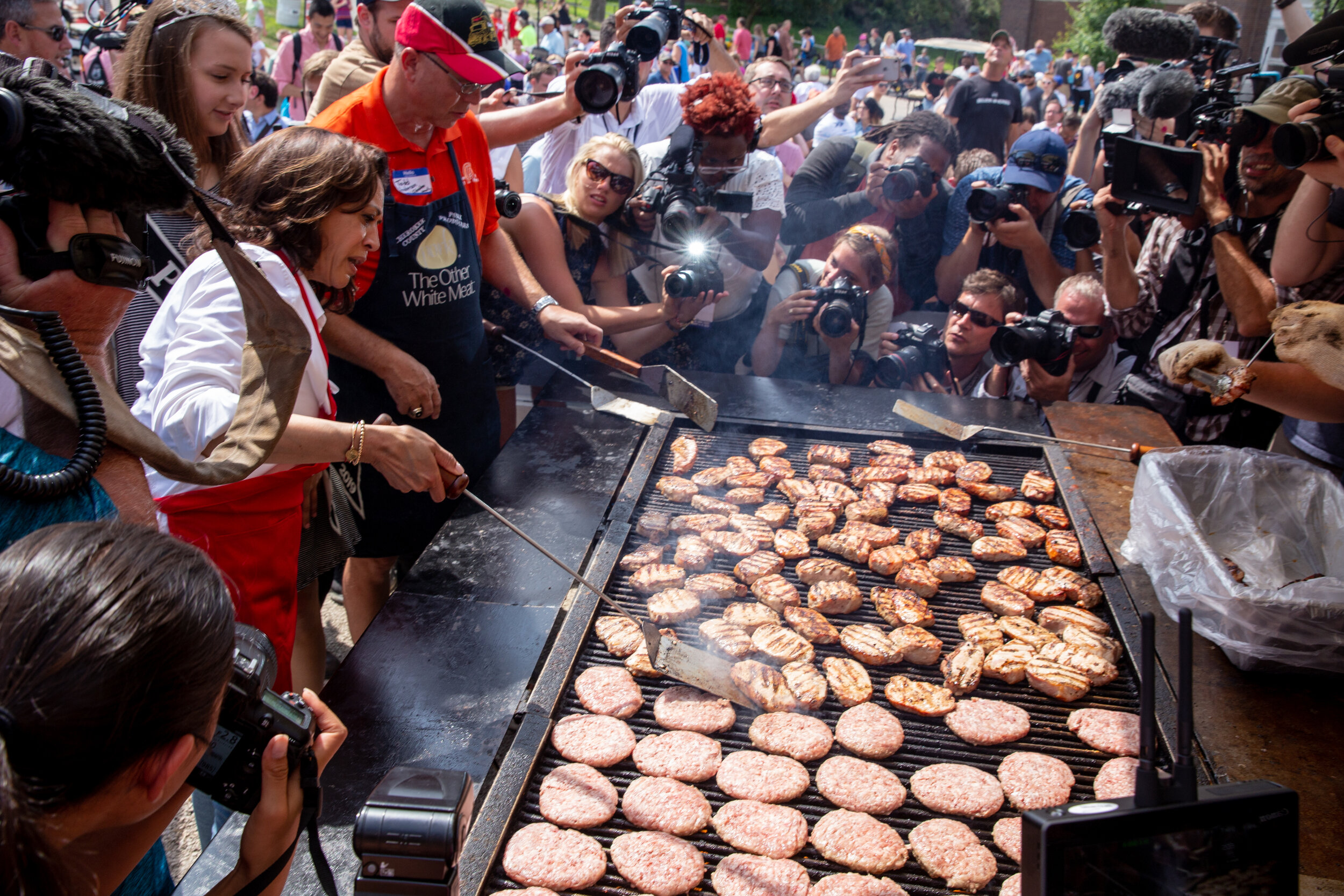  Sen. Kamala Harris flips pork chops and burgers at the Iowa State Fair on August 10, 2019 in Des Moines, Iowa.  (For Buzzfeed News) 
