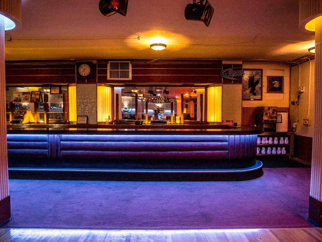 Shining Bar.jpeg