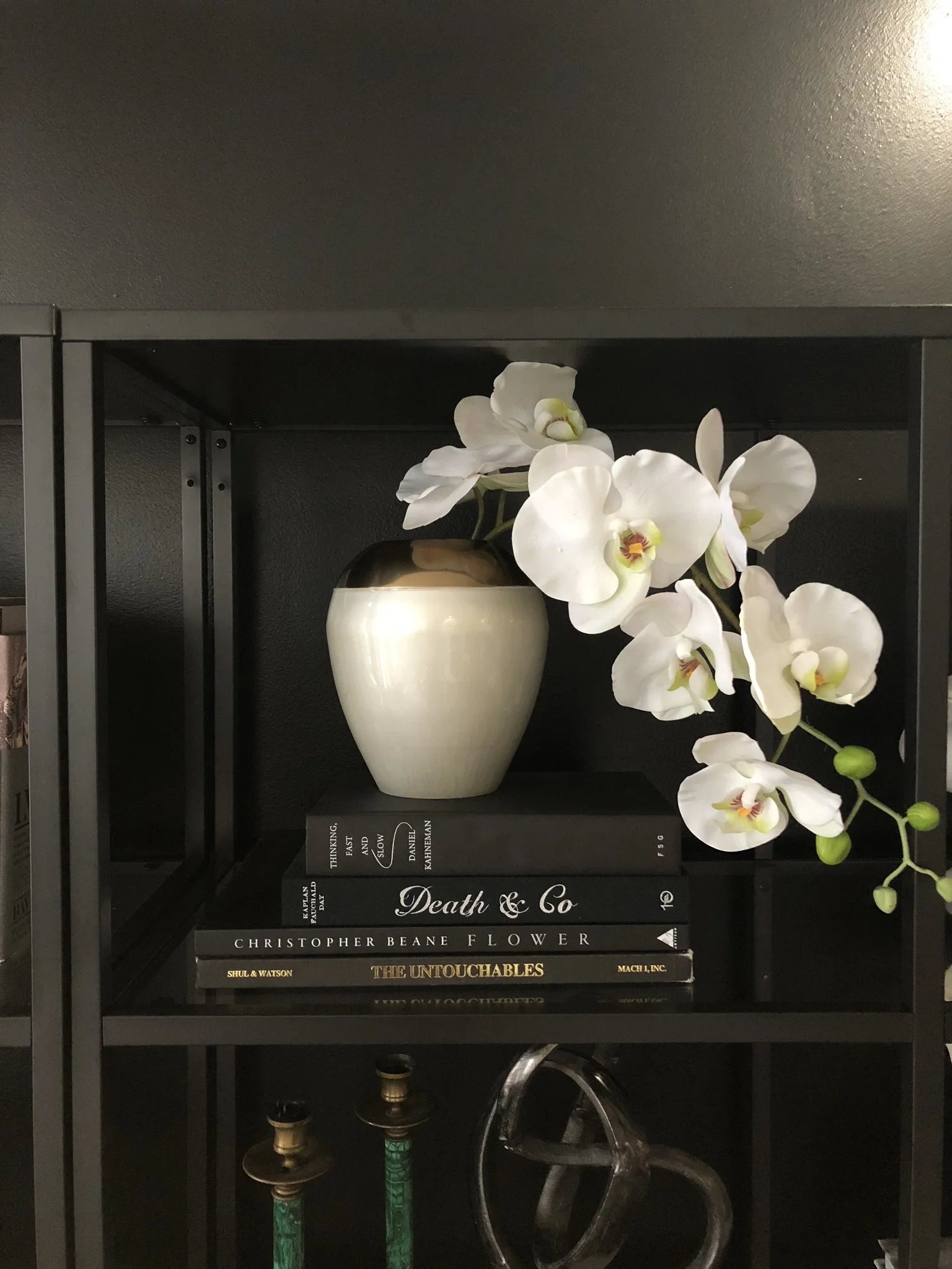 Project 1216: Etagere Detail