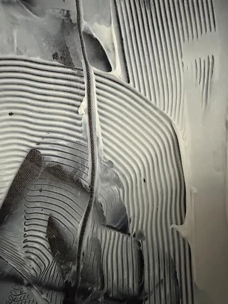 LeaningAllIn_EverythingAroundUs_detail1.jpg