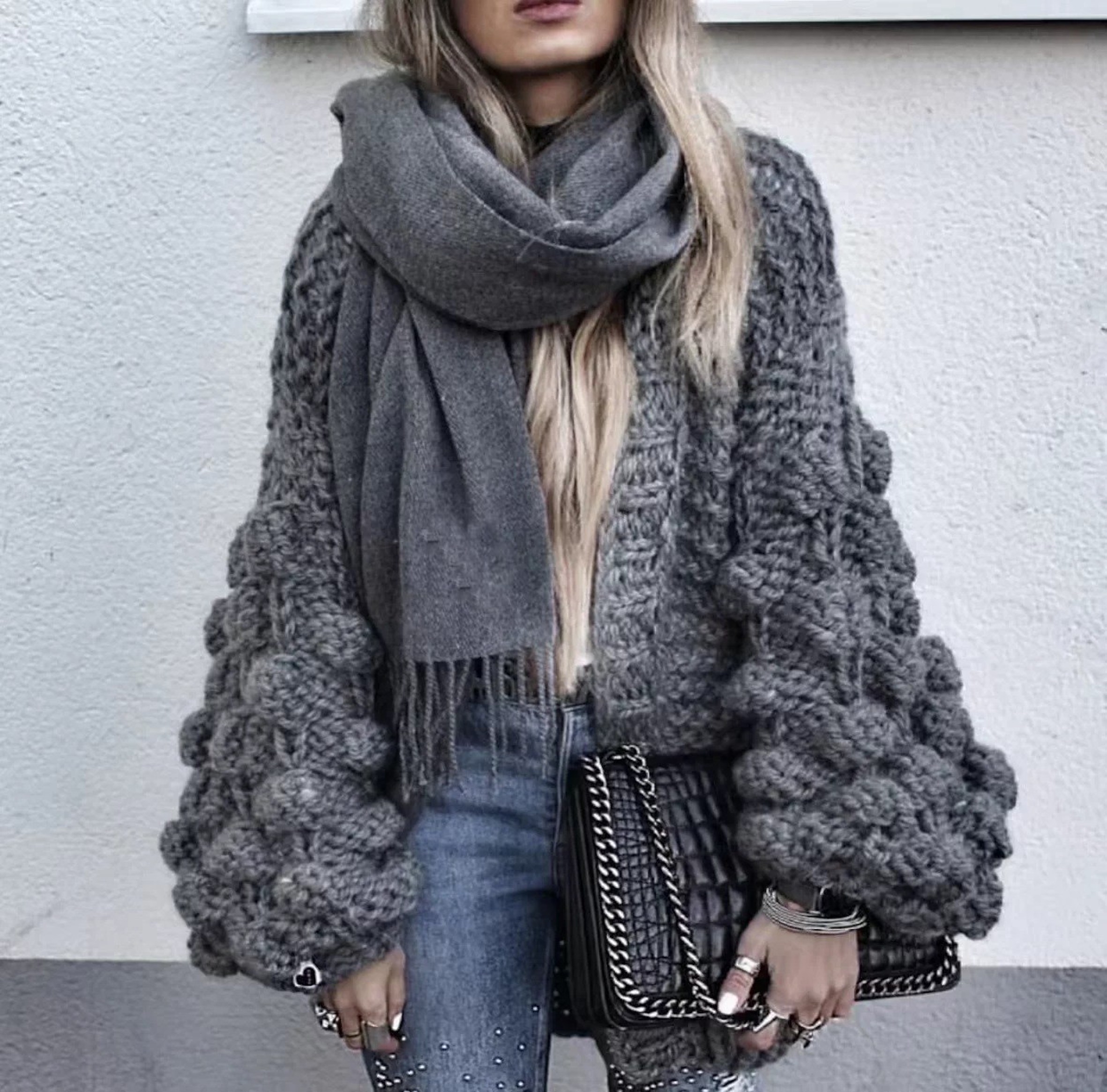 4_3. CARDIGAN_LANA_PURA_GIGANTE.jpeg