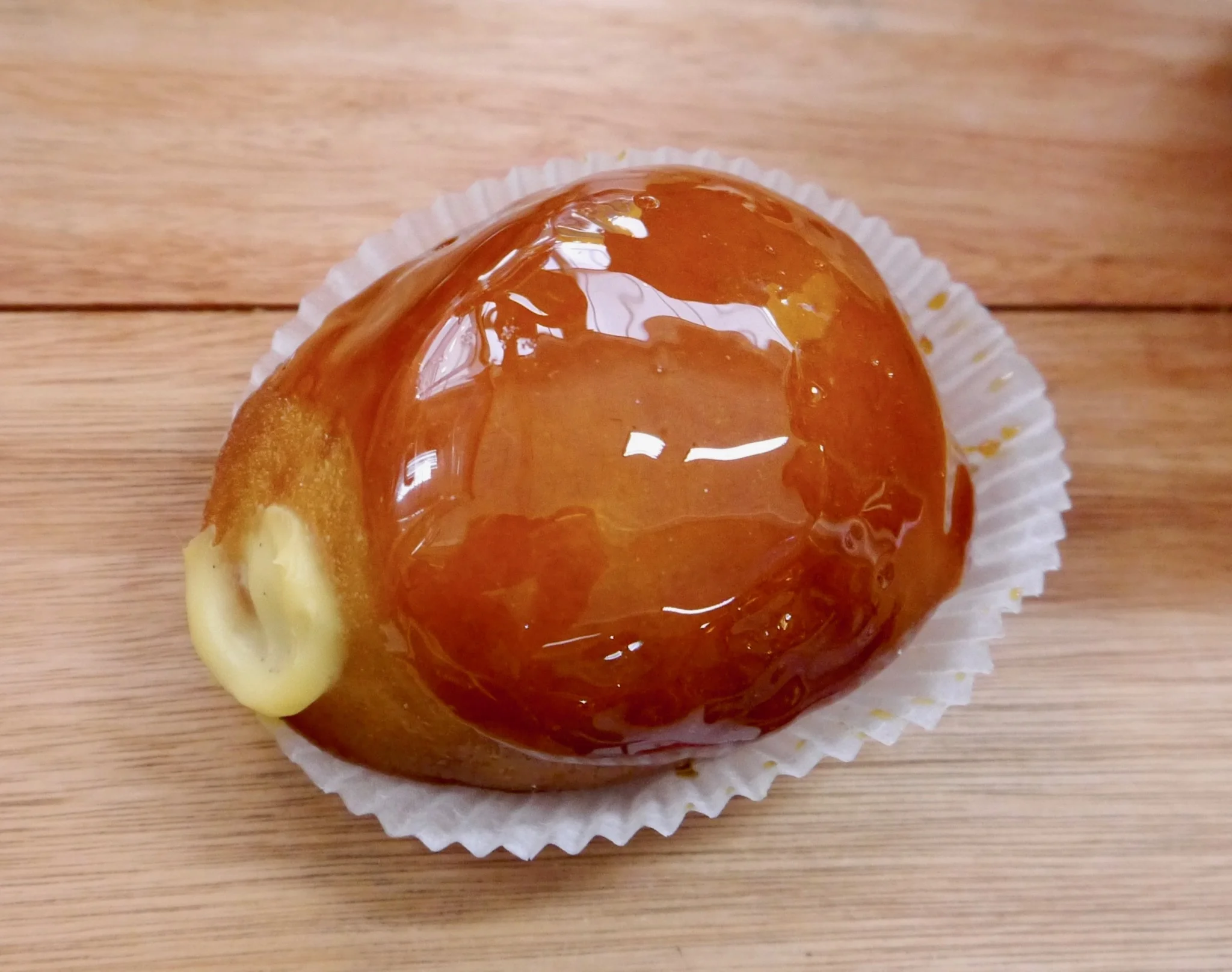 Donut_creme_brulee.jpg