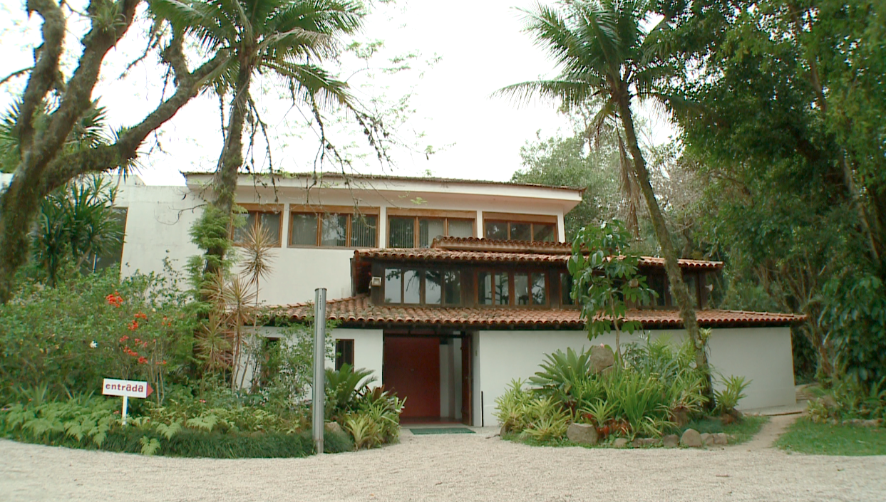 fachada-Museu-Casa-do-Pontal.png