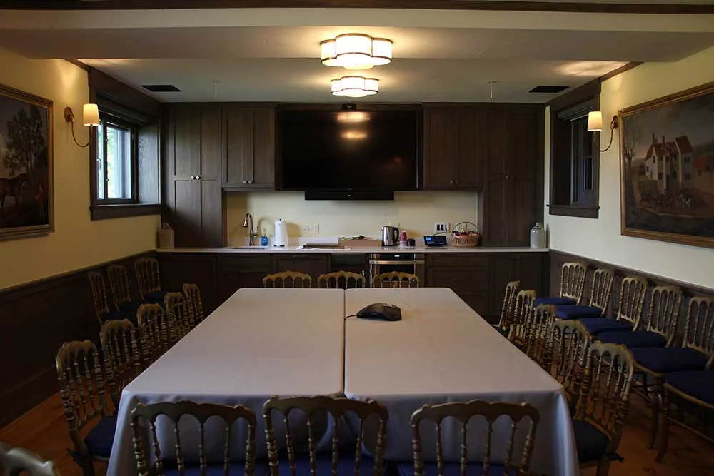 The Mill Reef Conference Room provides a space for lectures, meals and meetings. With its video teleconferencing system, we are able to conduct meetings with participants around the world.