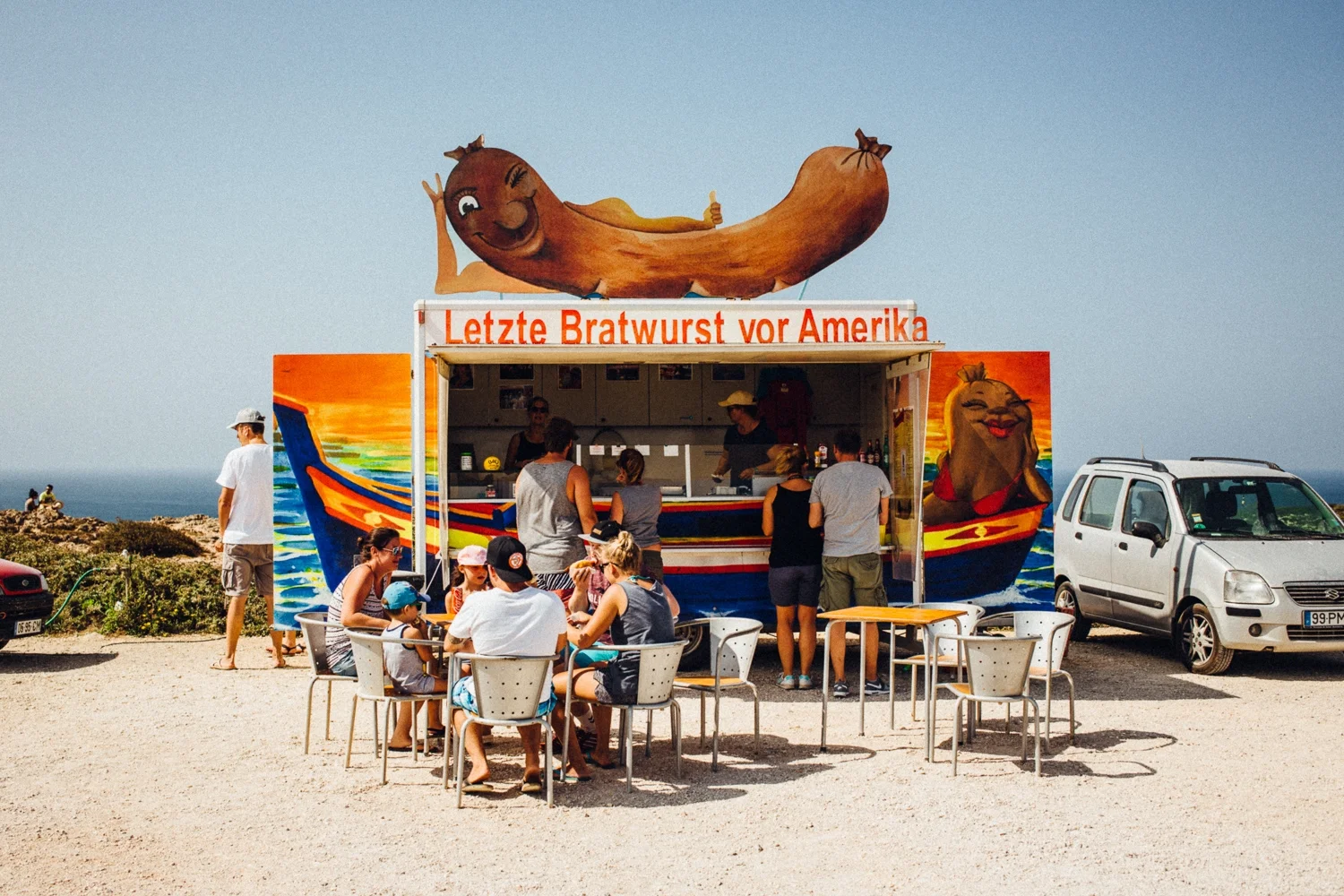 The food truck “Letzte Bratwurst vor America” the Last Bratwurst before America.