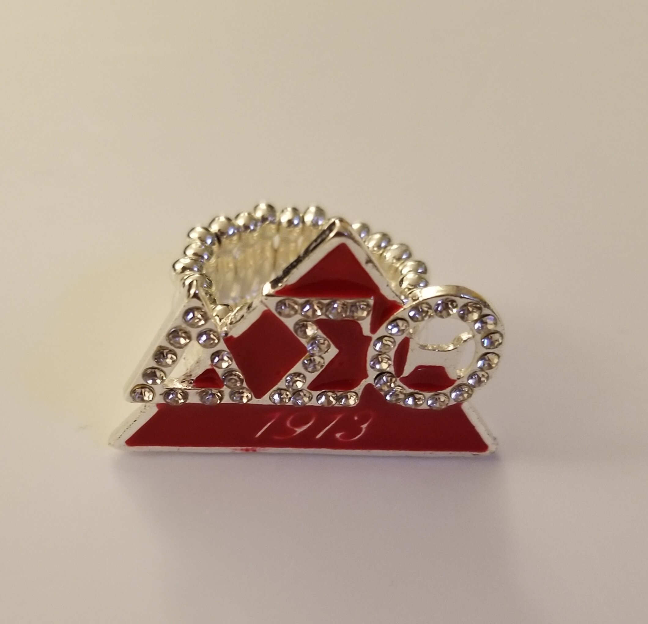 Delta Sigma Theta Inspired Lady Fortitude Heart Signature Pin/Brooch 