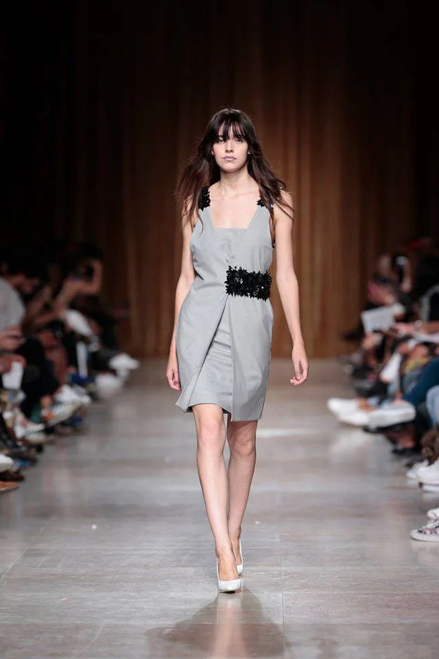 Short Grey Dress with Flower Detail One size available 36 Original Price 385€ | Discount Price 192€ Ref. LCSS16S42 *shoes are also available for sale