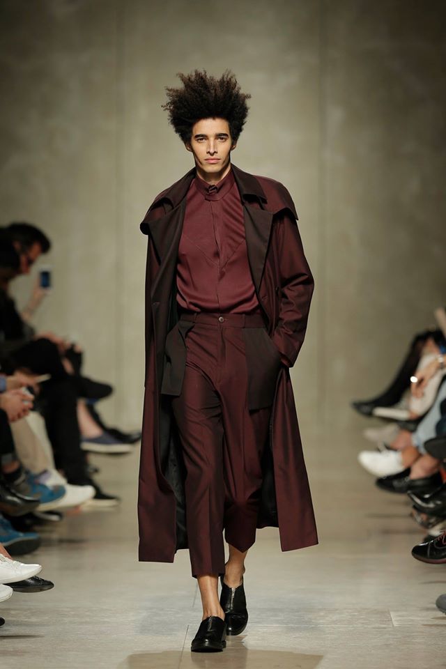 Bordeaux Trench Coat One available size 42 Original Price 478€ | Discount Price 239€ Ref. LCFW16H03 *pants and shirt are also available for sale