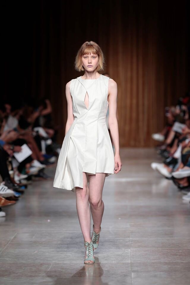 Short Asymmetric Bege Dress