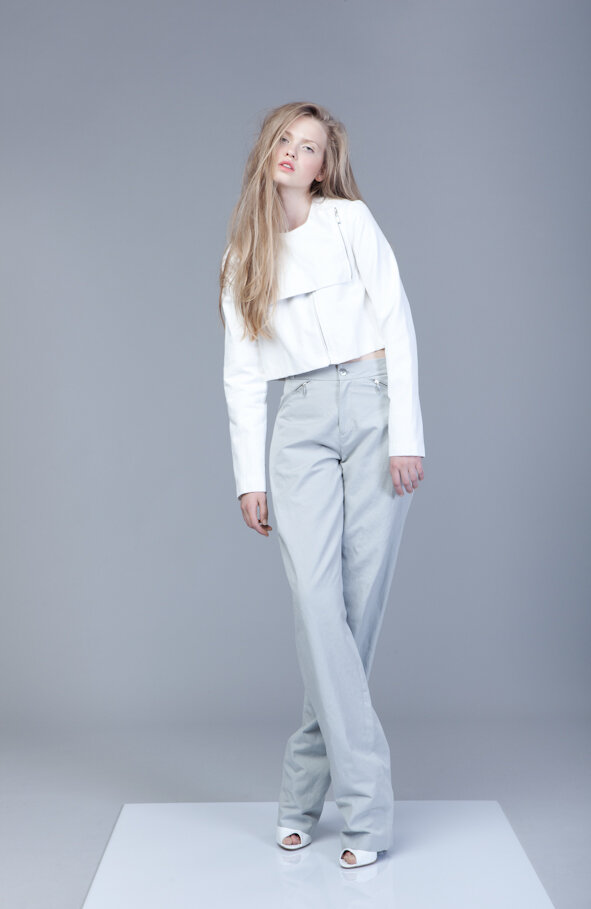 GREY PANTS WITH ZIPPERS