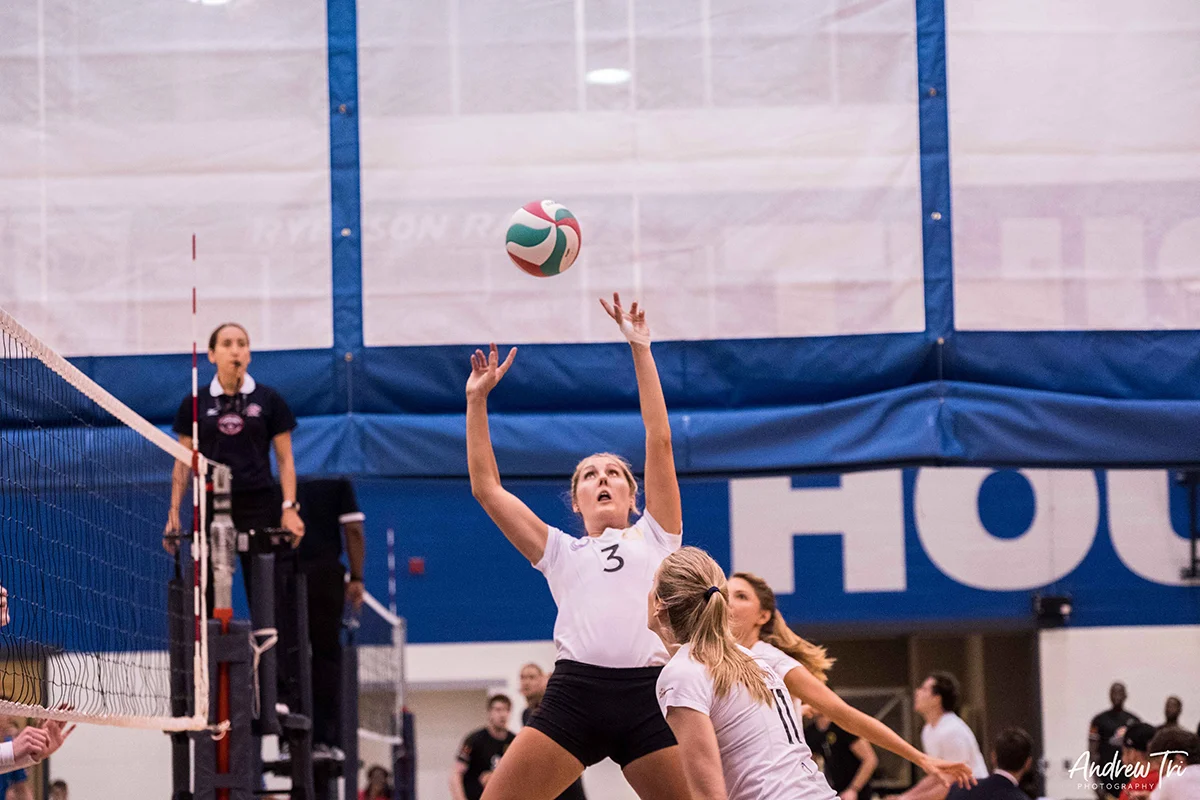 Betteridge competing for Unity Volleyball in the 2017 Premier League