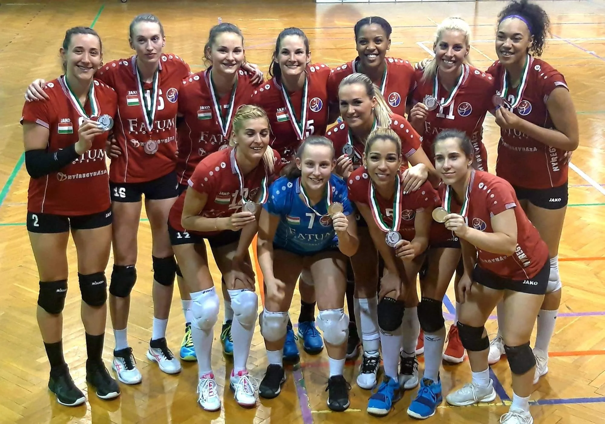 Nyiregyhaza Team Photo with their silver medals