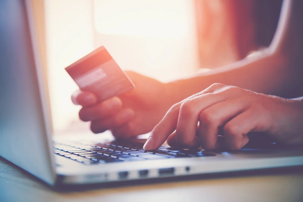 Shopping-online.jpg