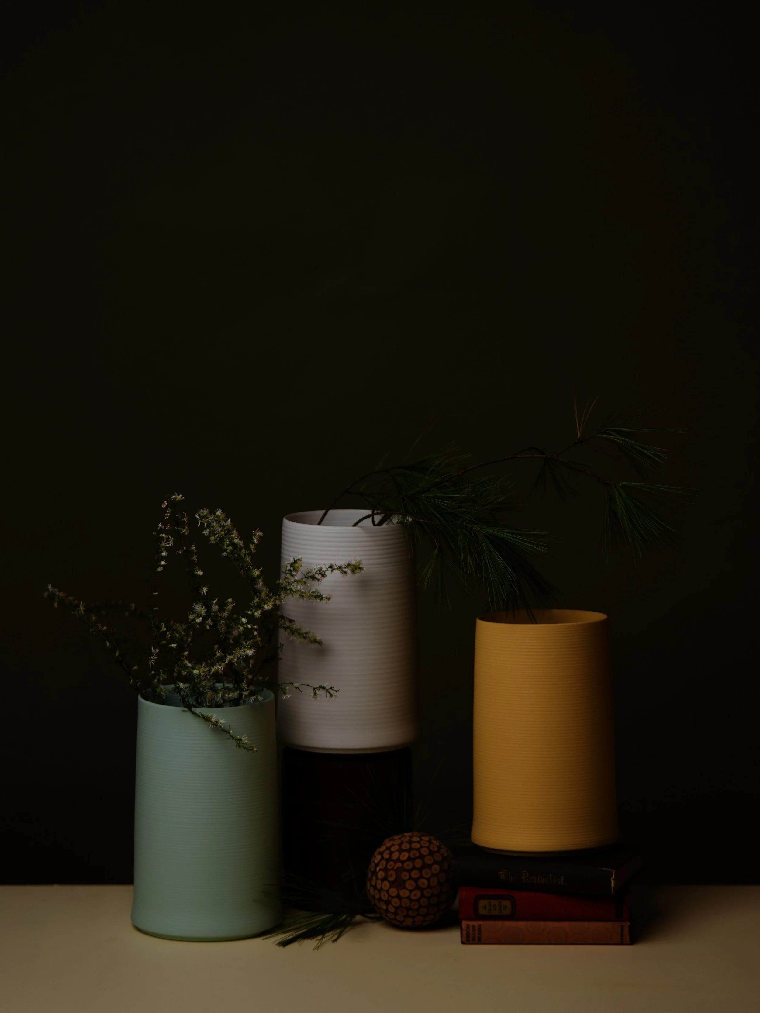 SMALL COLD MOUNTAIN VASE